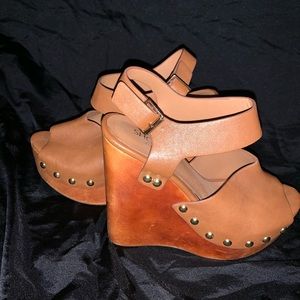 Platform wedges